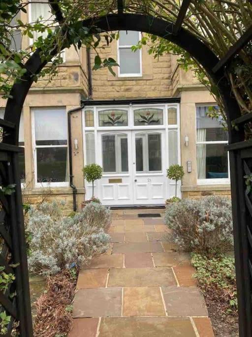 Garden Apartment, Central Harrogate With Parking Dış mekan fotoğraf